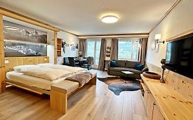 42m2 Alpenschick mit Balkon, Ausblick, Pool - E405